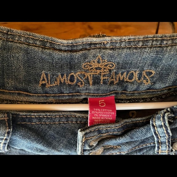 Skinny Jeans - Picture 2 of 2